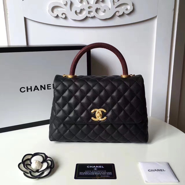 CHANEL 샤넬 코코핸들 캐비어