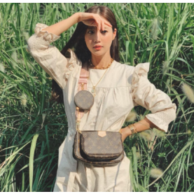 33위 [배우 기은세] LOUIS VUITTON 루이비통 멀티 포쉐트 악세수아 로즈클레르  M44823 2COLOR