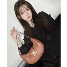  [배우 고윤정] CELINE 셀린느 미디엄 아바 트리옹프백