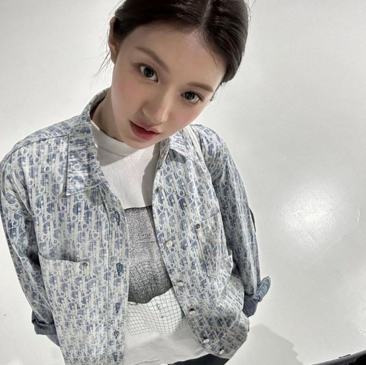 [배우 고윤정] DIOR 디올 오블리크 로고 셔츠