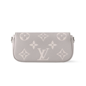 48위 LOUIS VUITTON 루이비통 월릿 온 체인 아이비 M14225