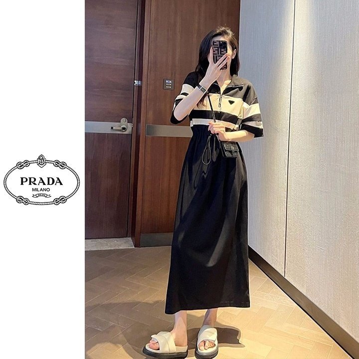 PRADA 프라다 배색 반집업 원피스