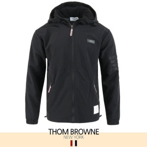 THOM BROWNE 톰브라운 블랙 4바 바람막이
