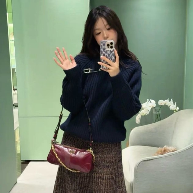 PRADA 프라다 레더 숄더백 1BC221