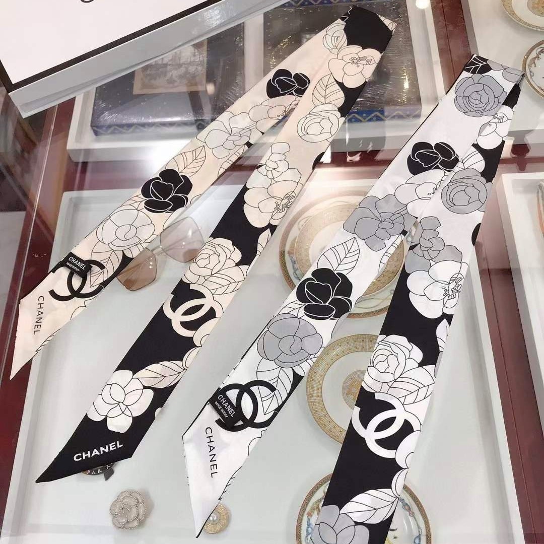 CHANEL 샤넬 플라워 실크 방도