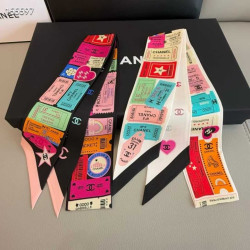 CHANEL 샤넬 쁘띠 실크 방도