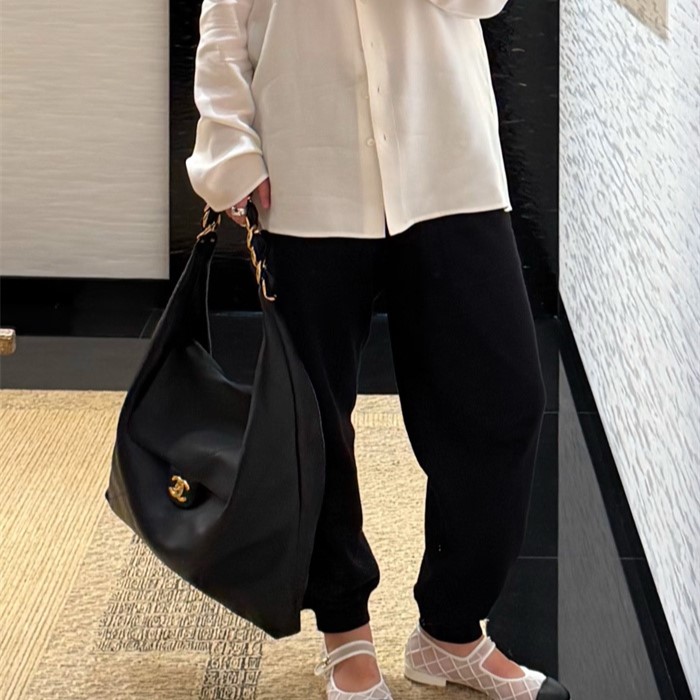 CHANEL 샤넬 호보 맥시백 AS2010