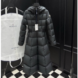 ●12월 판매 9위●  MONCLER 몽클레어 여성 파우콘 롱 다운 패딩