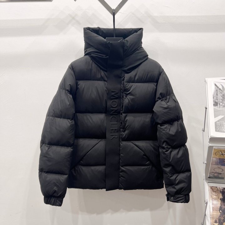 MONCLER 몽클레어 백로고 패딩