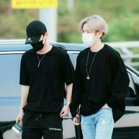 BALENCIAGA 발렌시아가 뉴BB 바이저로고 볼캡