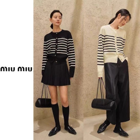 MIUMIU 미우미우 스트라이프 자수 가디건