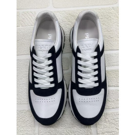 ●실사● 프라다 스니커즈