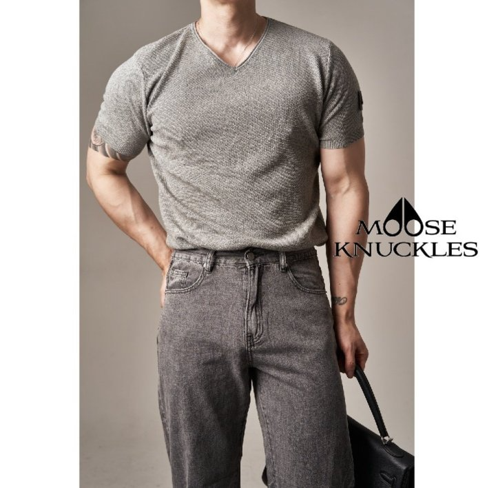 MOOSE KNUCKLES 무스너클 v니트
