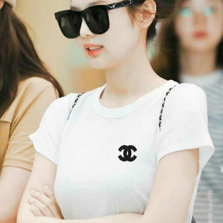 CHANEL 샤넬 패치 제니 커플 반팔티