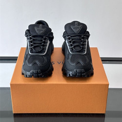 LOUIS VUITTON 루이비통 남성용 스니커즈 L79388 2COLOR