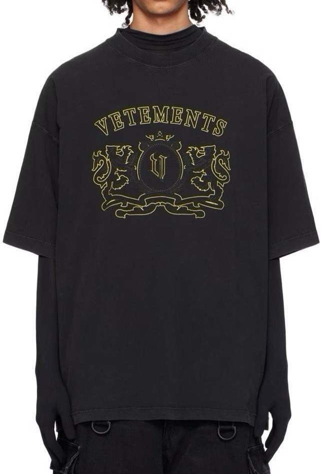 VETEMENTS 베트멍 블랙 로얄 반팔 티셔츠